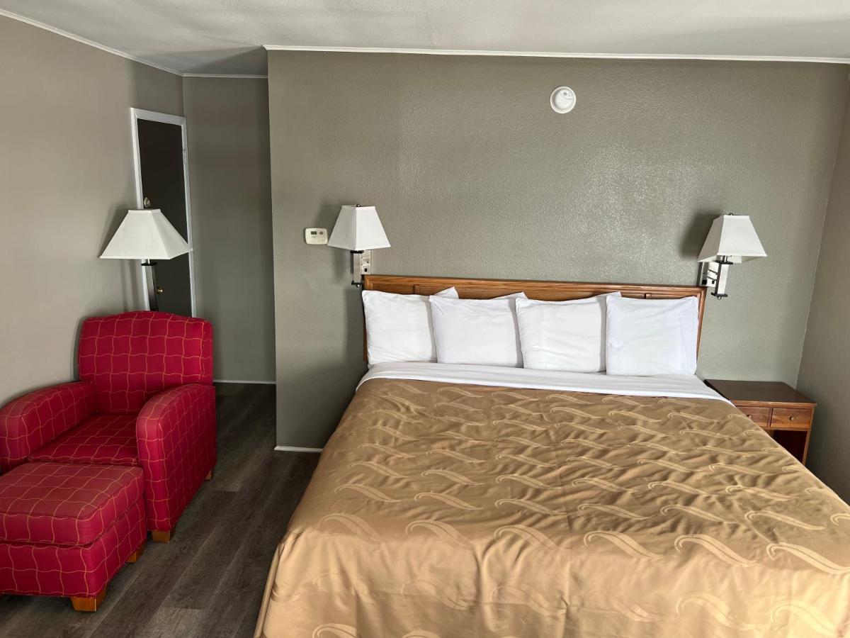 Timberly Motel Гейлорд Экстерьер фото