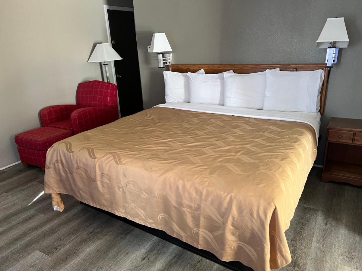 Timberly Motel Гейлорд Экстерьер фото