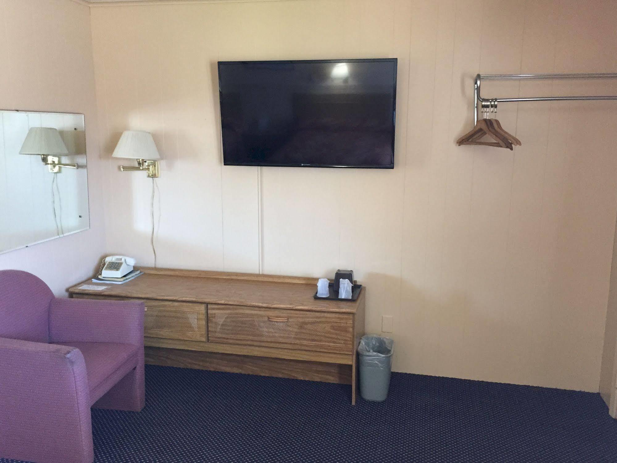 Timberly Motel Гейлорд Экстерьер фото