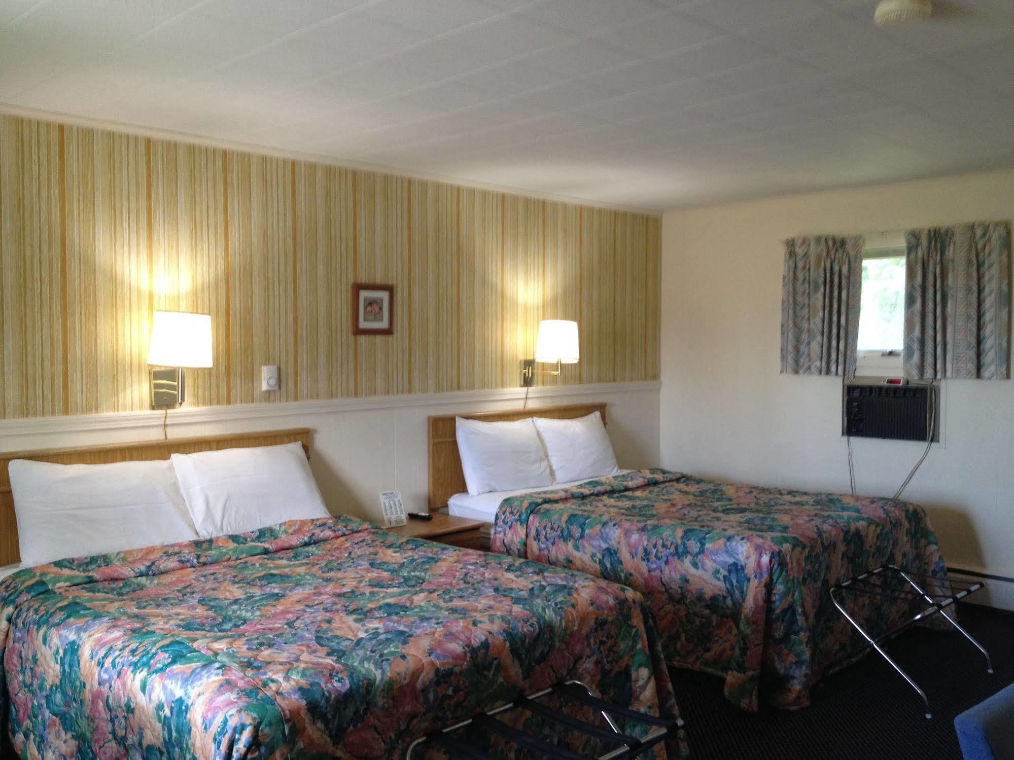 Timberly Motel Гейлорд Экстерьер фото