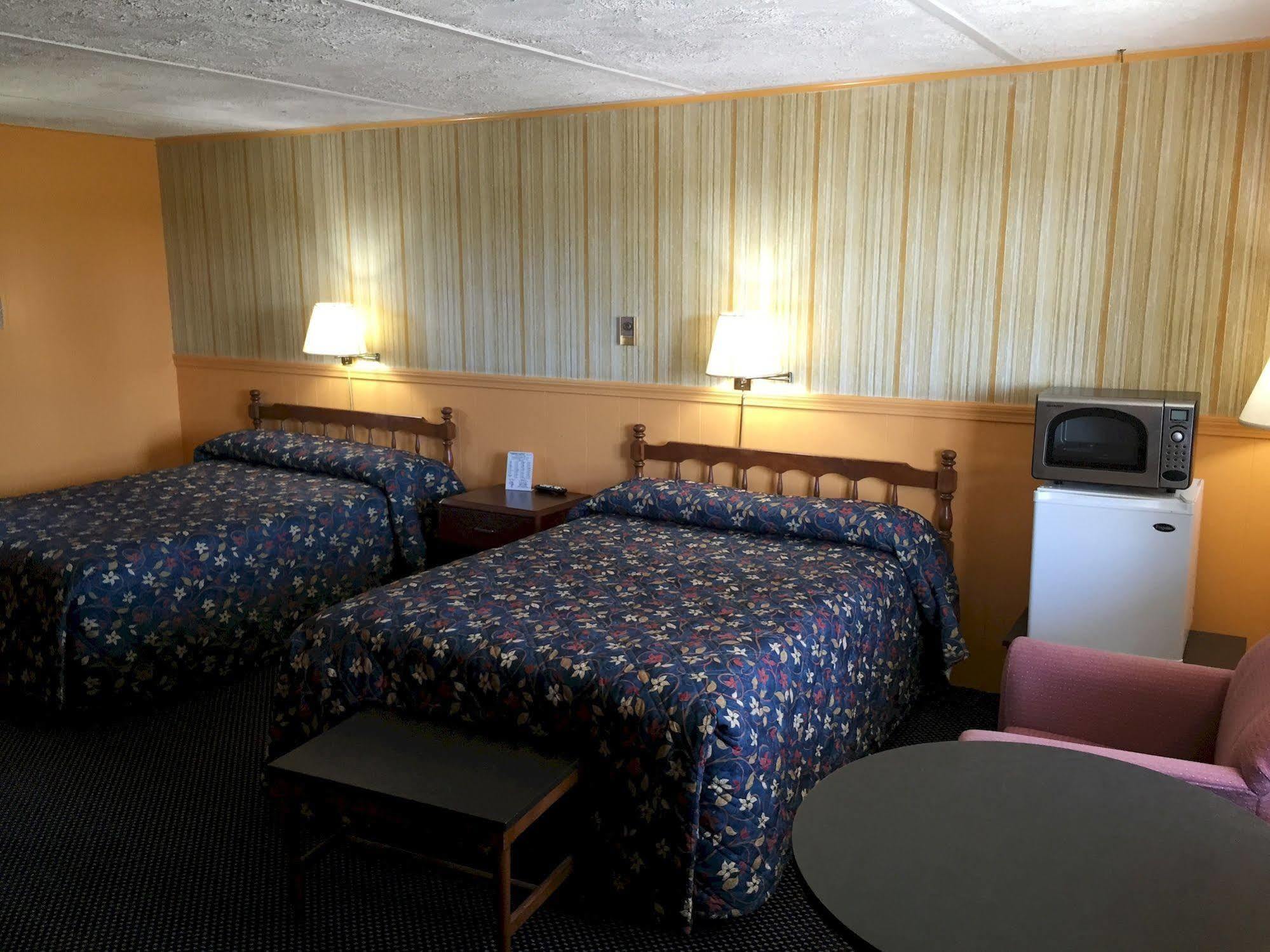 Timberly Motel Гейлорд Экстерьер фото
